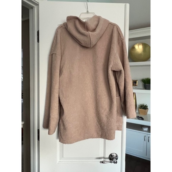 Max Studio Hooded Faux Fur‎ Shearling 3 Clasp Coat Large - Picture 2 of 6